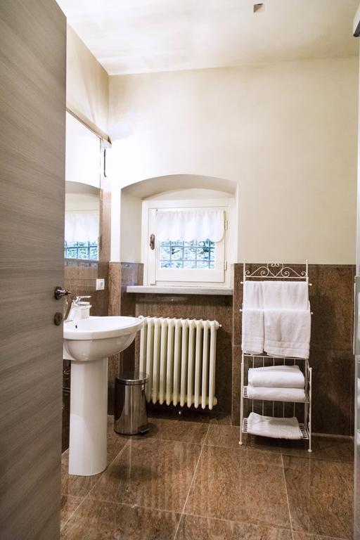 B&B Dimora Delle Donnole Bergamo Alta الغرفة الصورة