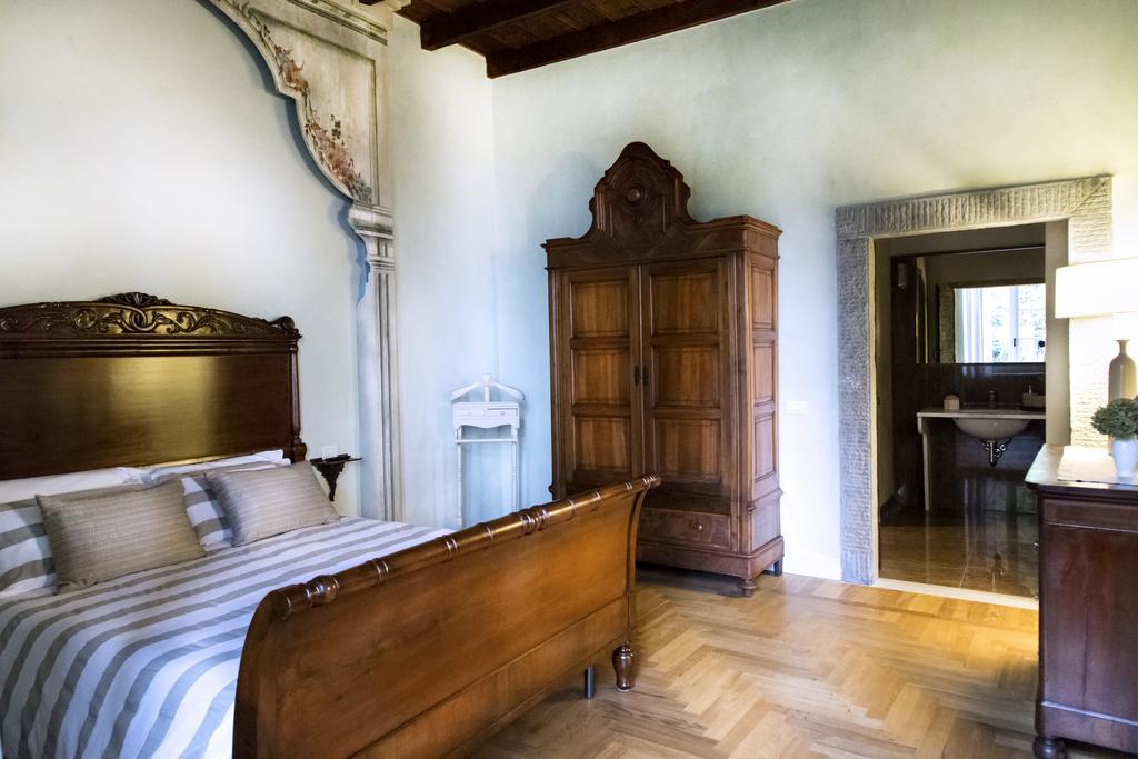 B&B Dimora Delle Donnole Bergamo Alta الغرفة الصورة